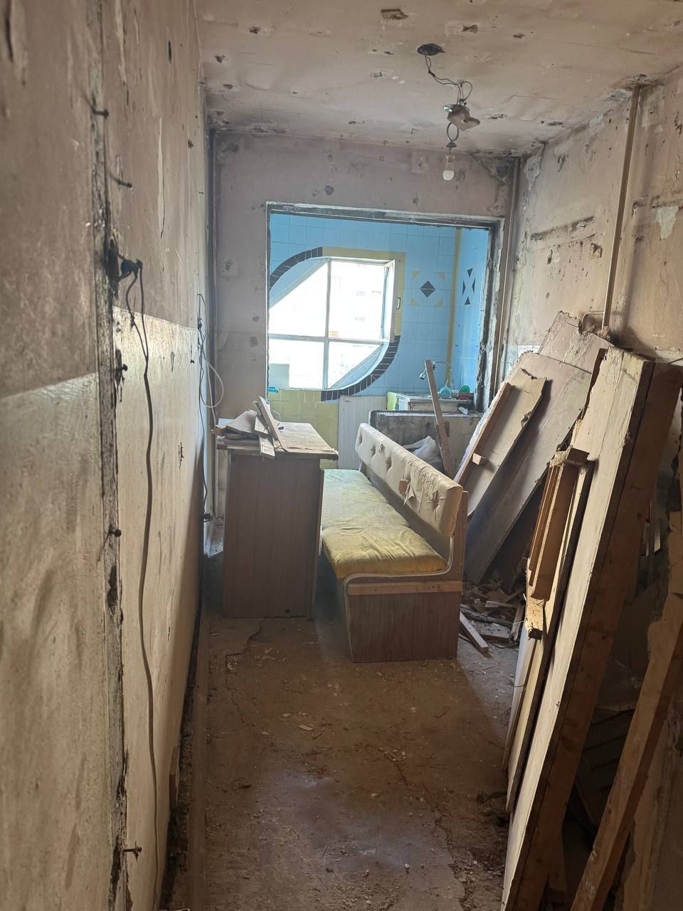 Продаю свою 3/2/9 Гунча Метро Тинчлик 75м² коробка