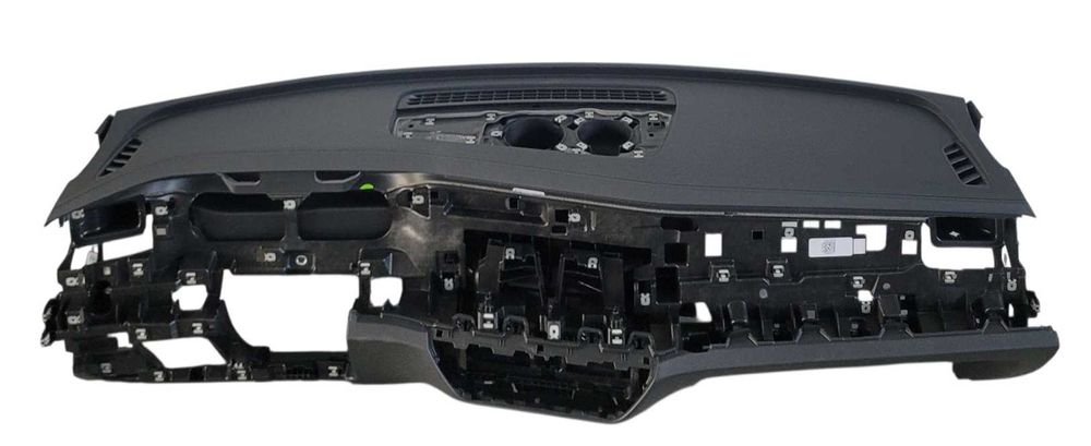 3J1857091 3J1857181 3J1857757 Ново табло VW Passat B9