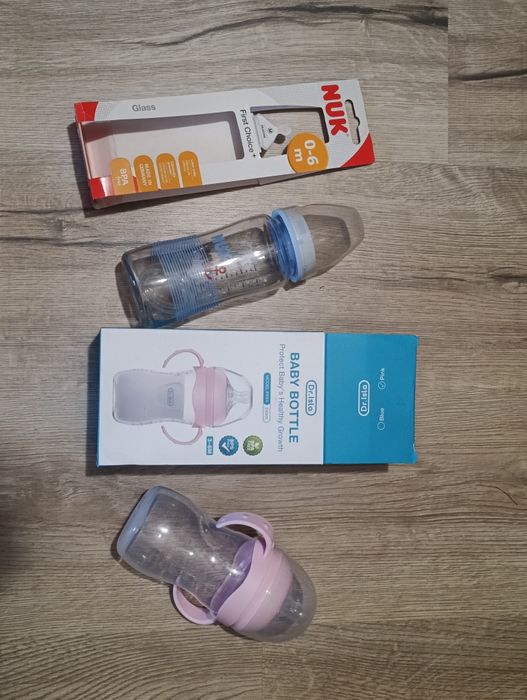 Biberoane si sterilizator