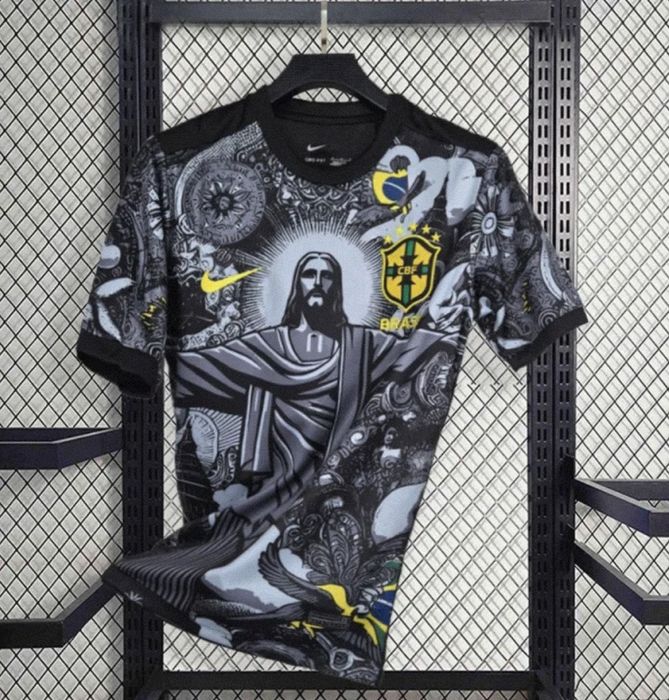 TOATE tipuri de tricouri de fotbal