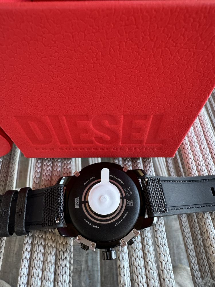 Diesel ON Smartwatch DZT2041 ** NOU / NEACTIVAT **