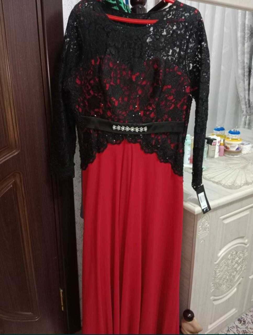 Женские платья  в продаже