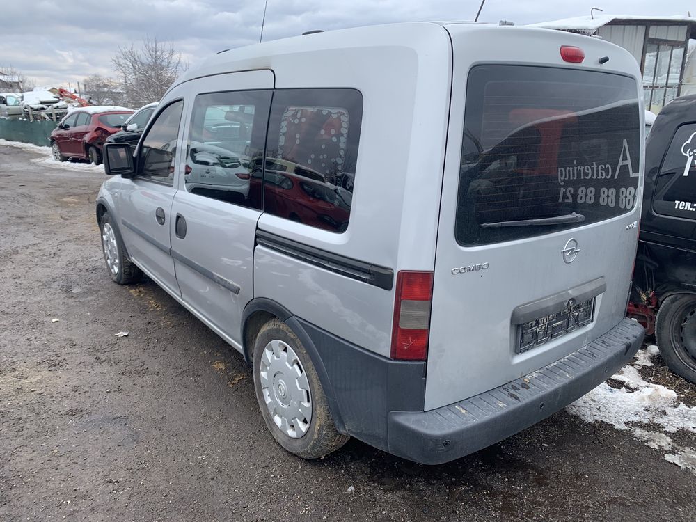 НА ЧАСТИ! Opel Combo 1.6 EcoM 97 кс. 2010 г. Метан CNG