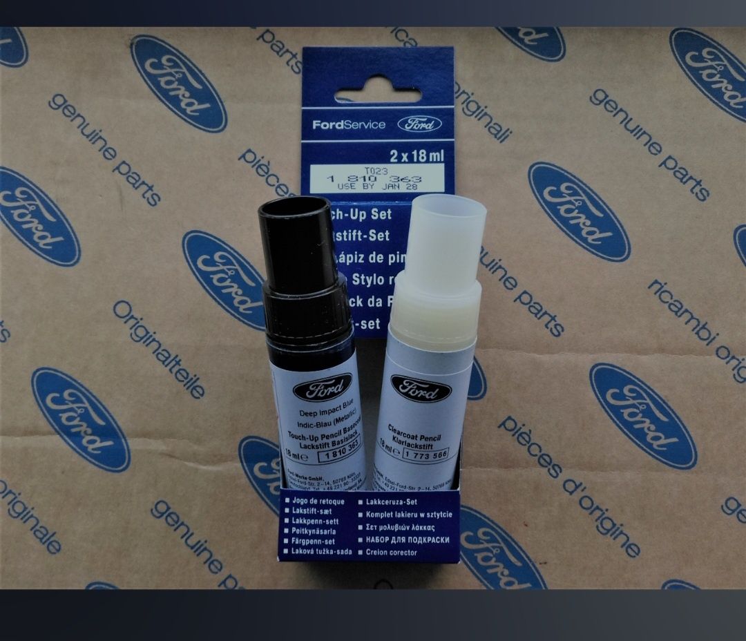 Vopsea frozen white Ford