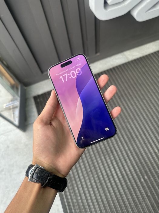 Iphone 15 Pro — 256GB