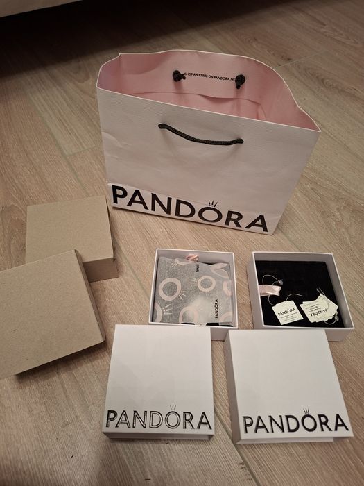 Коробочки от "Pandora"