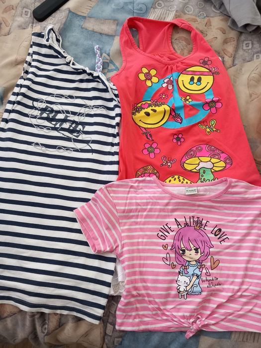 12 летни блузки и 3 рокли за момиче на 8-9 години