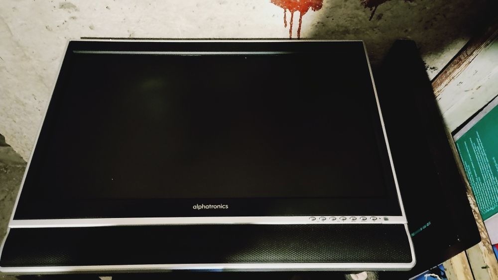 Телевизор 22 инча