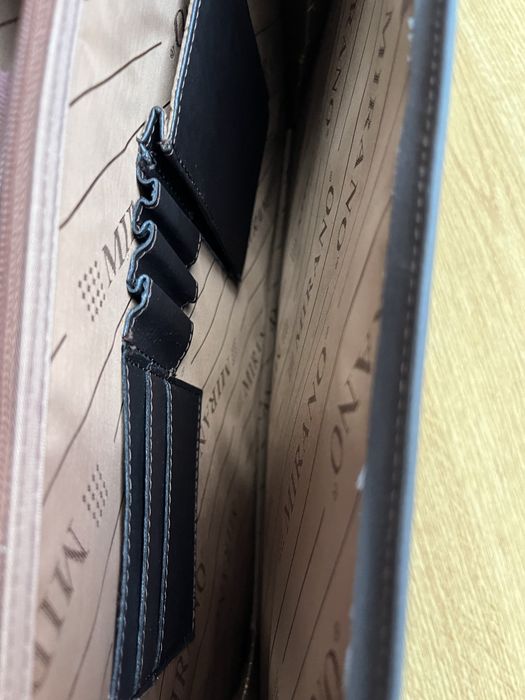 Servieta barbati din piele