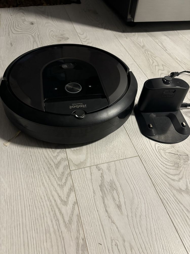 Aspirator robot Roomba iRobot i7