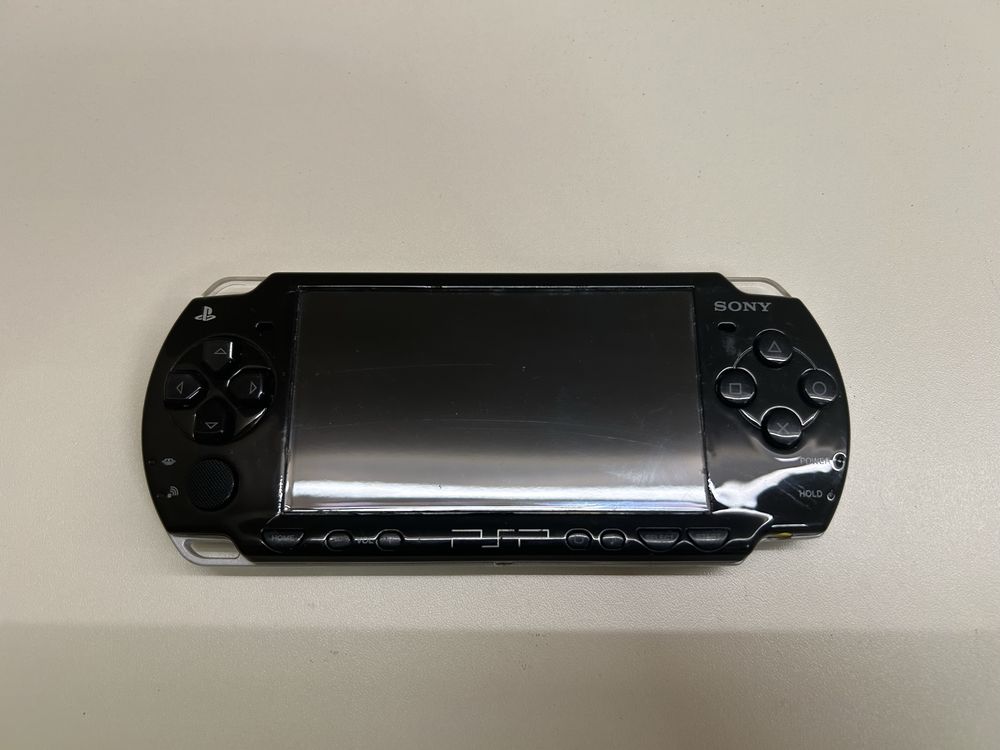 PSP 2004 modat 101 jocuri