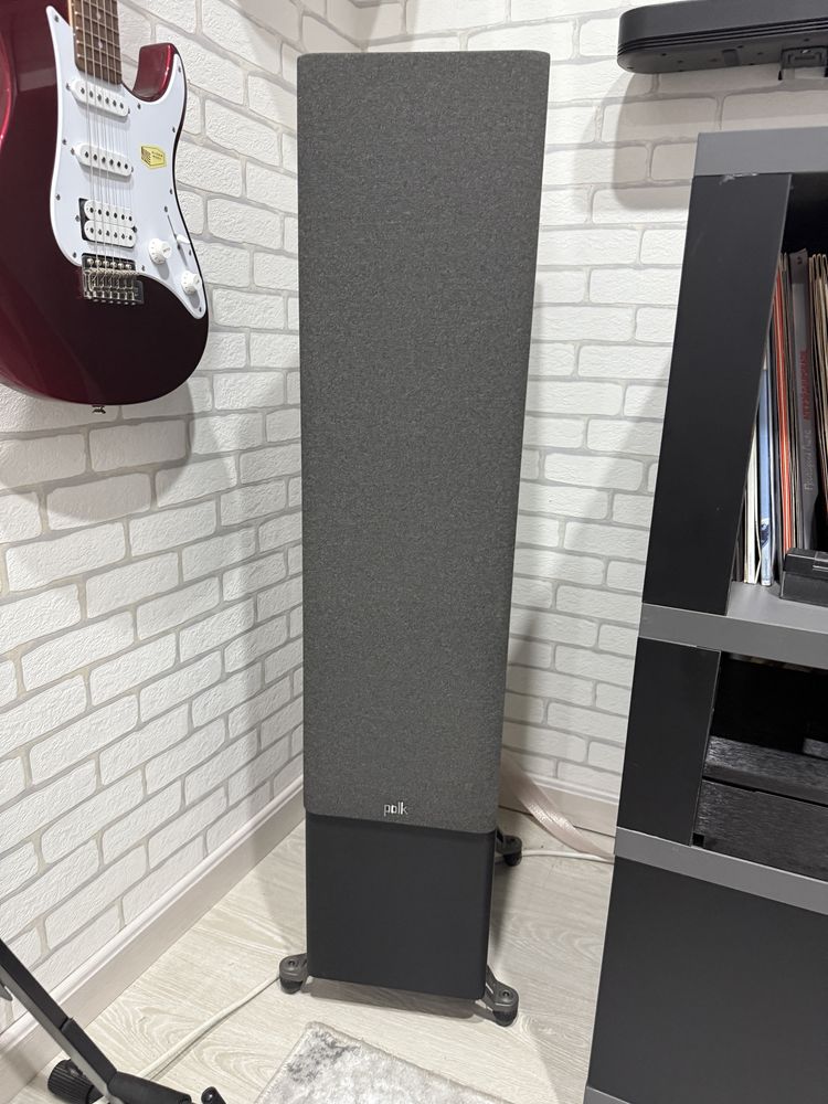 Напольная акустика Polk Audio Reserve R700 black