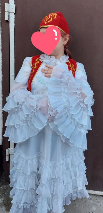 Национальный казахский костюм