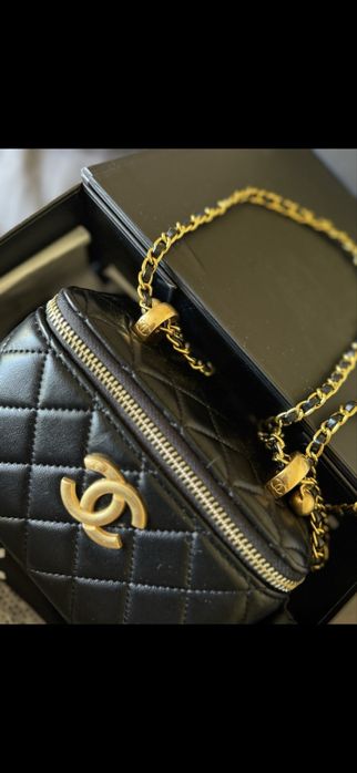 Дамска Малка Черна Кожена Чанта Chanel