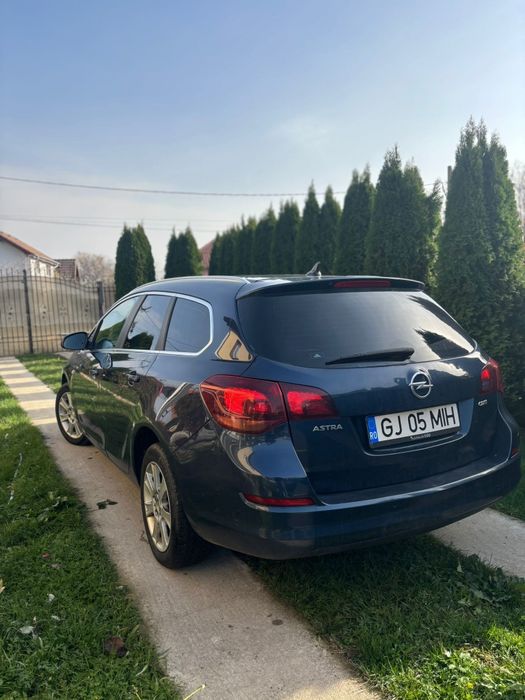 Opel Astra 2012 1.7 CDI 125 CP SUPER OFERTA  NU FAC SCHIMB!!!