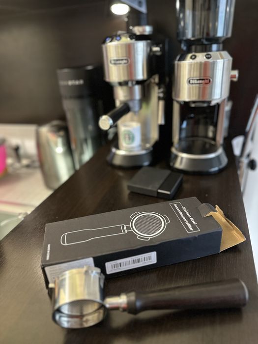 Портафилтър 51 mm /Черно дърво /Delonghi Dedica