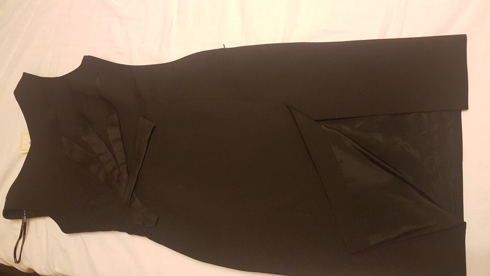 Rochie karen millen.