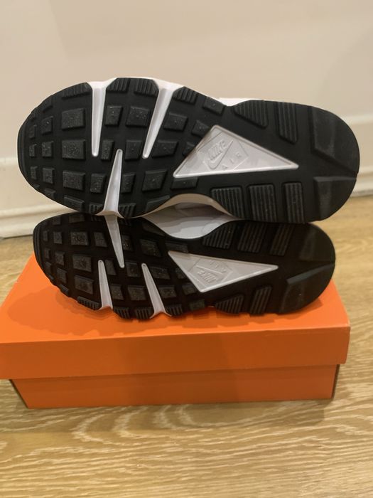 Обувки на NIKE air hurache