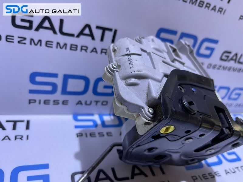 Broasca Incuietoare Usa Portiera Stanga Spate 8 Pini la Mufa Audi A6 C6 2005 - 2011 Cod 4F0839015 [B3716]