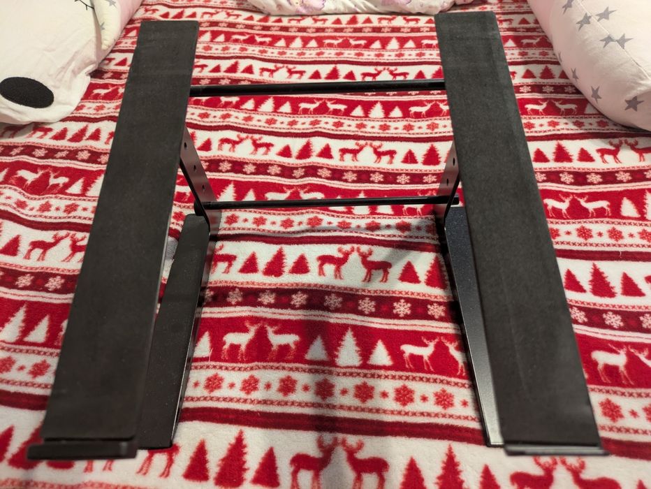 Подставка под ноутбук