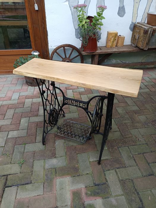 Lavoar baie , mașină de cusut