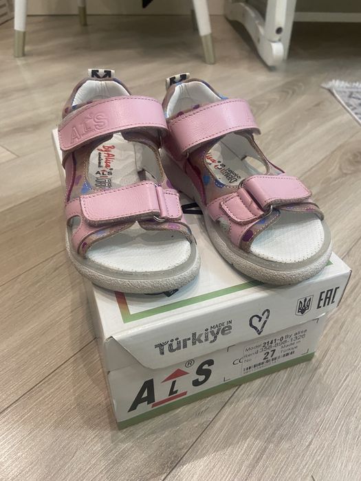 Продам новые сандали 27 размера, Турция