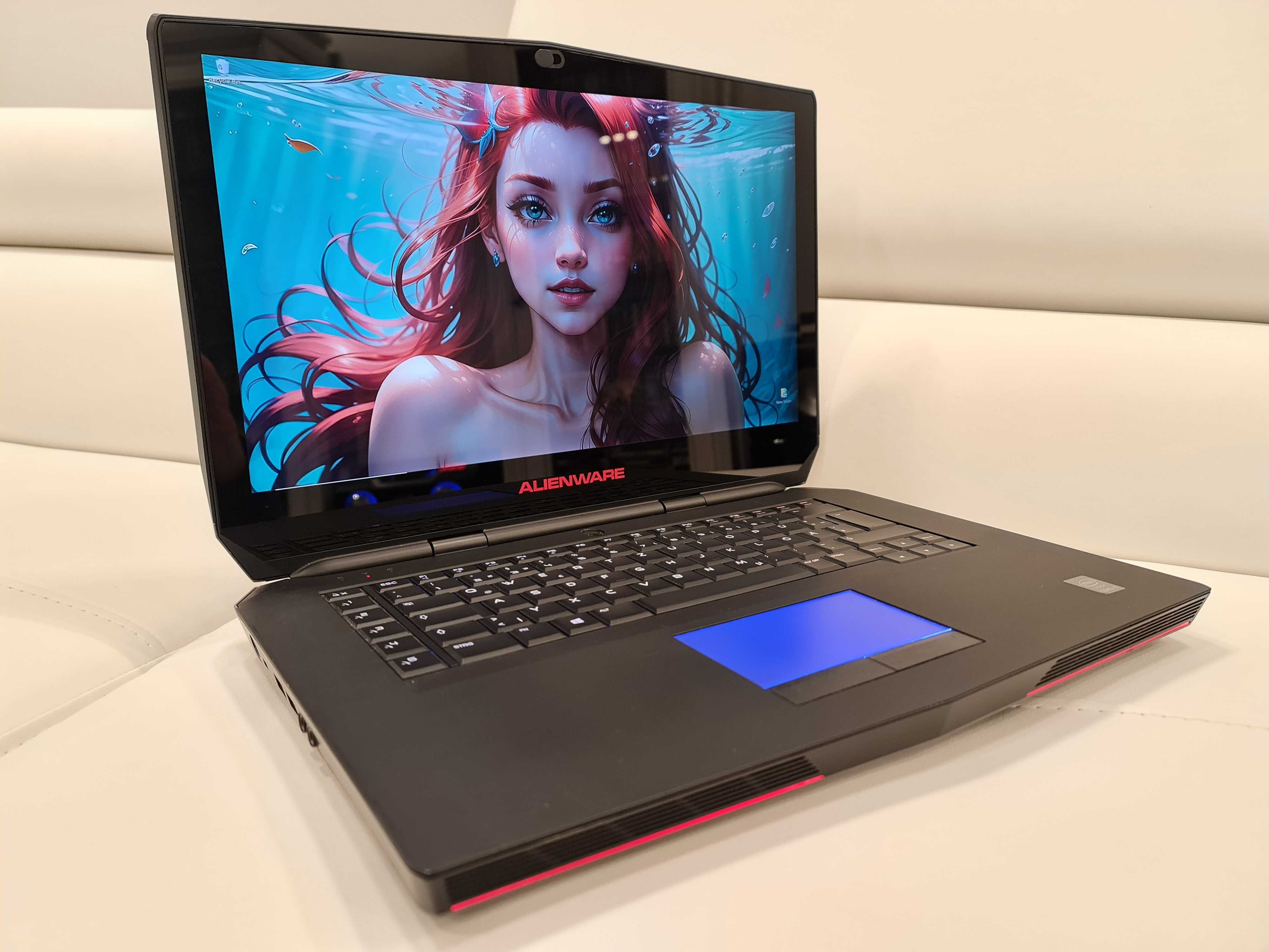 Laptop gaming alienware ,intel core i7 ,video 6 GB, touchscreen 4K