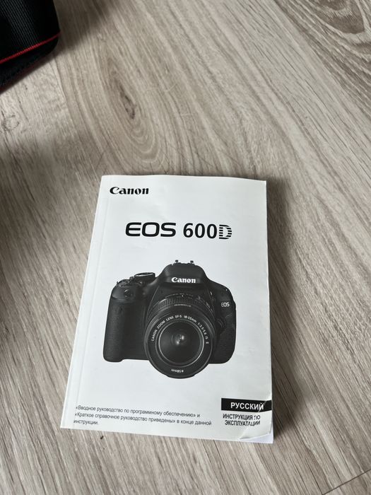 Фотоаппарат Canon EOS 600 D