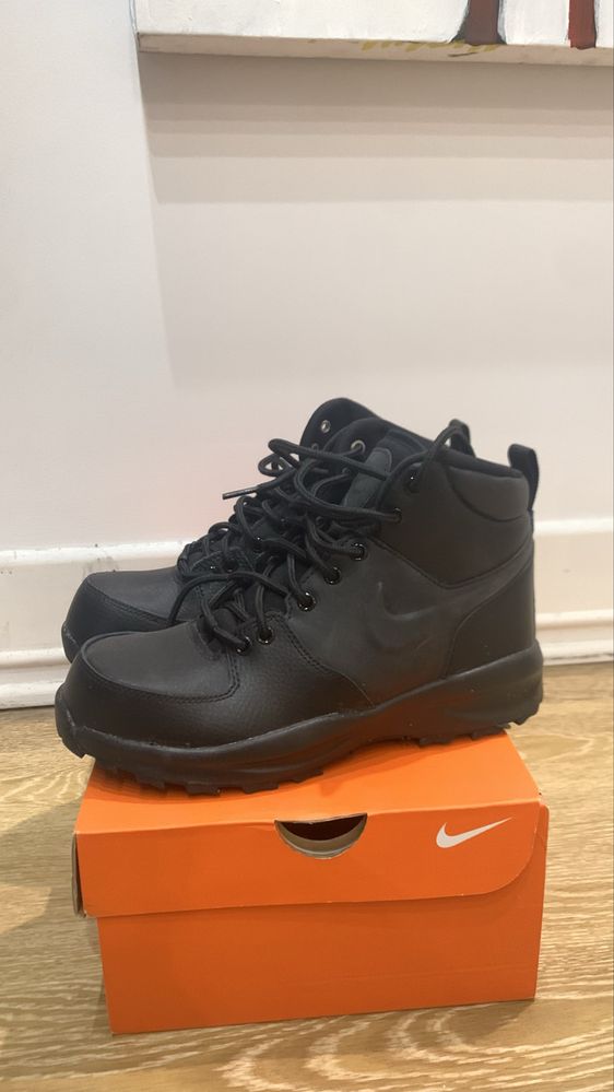 Обувки(боти) NIKE