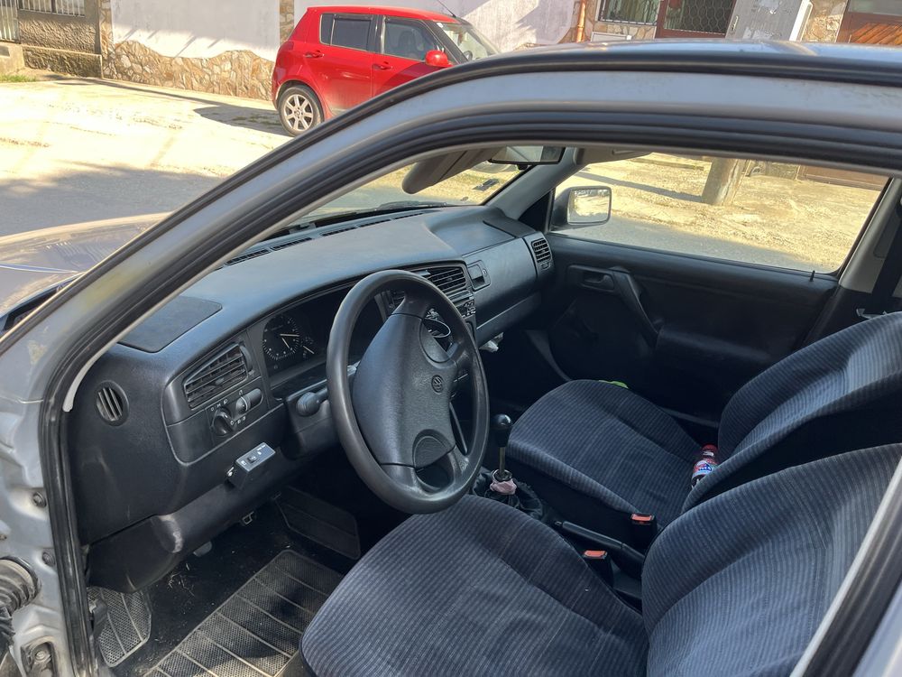 VW Golf 3 | 1.4 бензин/газ | В движение | 1500 лв