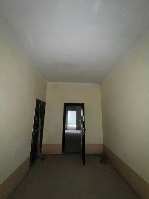 Продаётся 3х комн квартира на 2 этаже ориентир Гор. болница