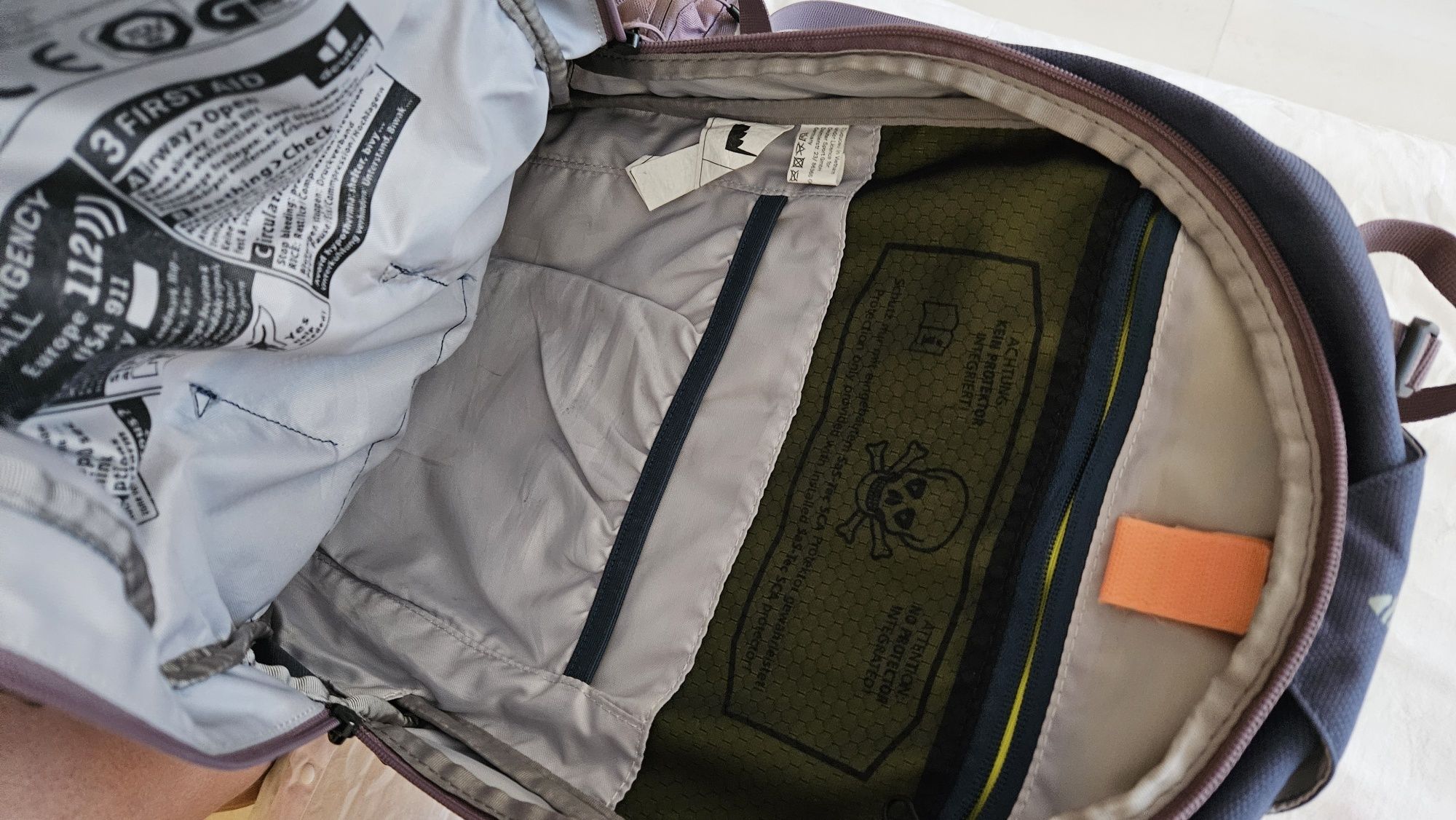 Deuter Attack SL 14L раница за планина и планинско колоездене