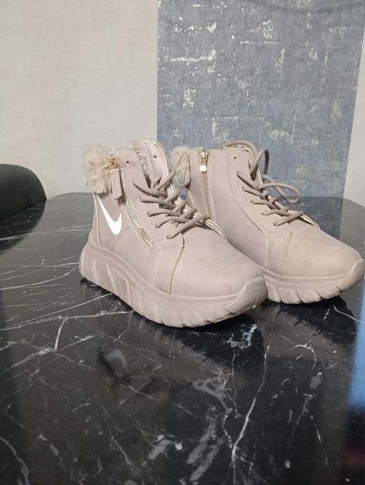 Vanzare patofi nou cauza de marime