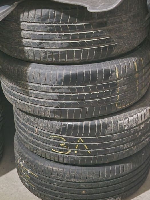 Продам зимние почти новые шины Нокиан