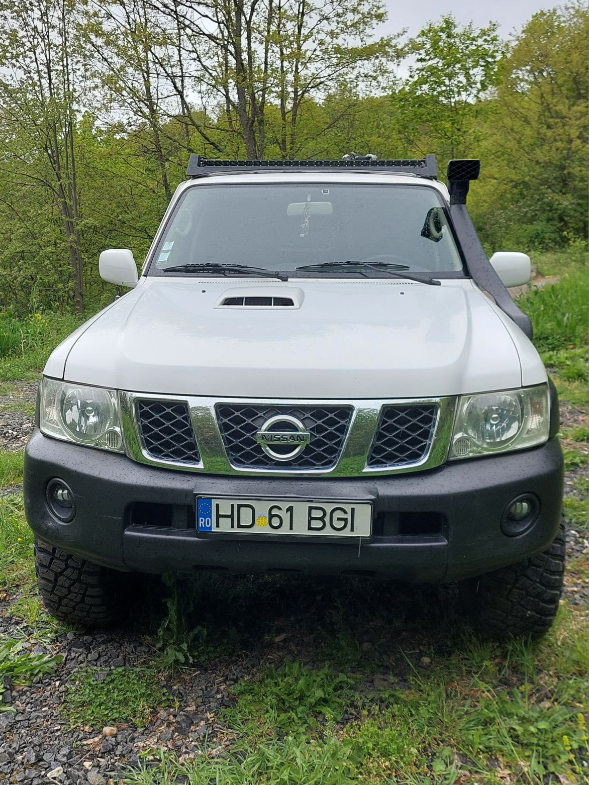 Nissan patrol y61