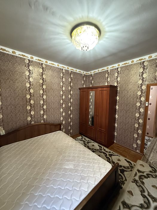 Ijaraga kvartira 1 ta qiz kerak sheriklikka (100$)