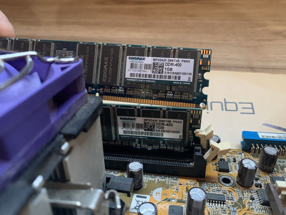 kit retro computing AMD 754 Sempron cu RAM, Placa Video si HDD