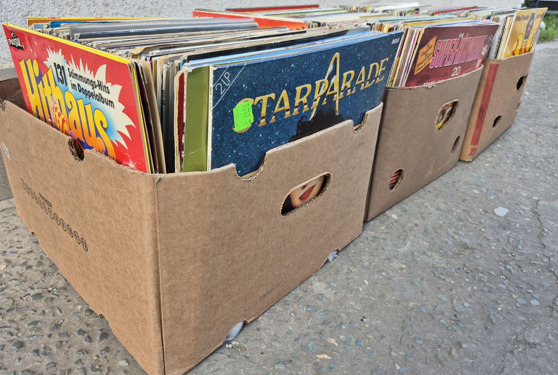 Vând 200LP Discuri Vinil colectie muzică ușoară straină mixta