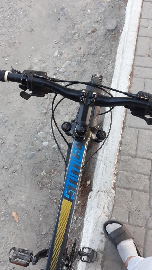 Срочно продам хороший горный велосипед