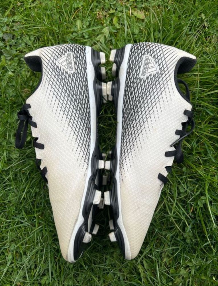 Оригинални бутонки Addidas