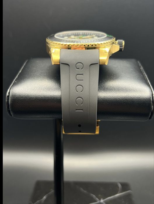 Vand/Schimb Ceas Gucci Dive YA136219. Nou