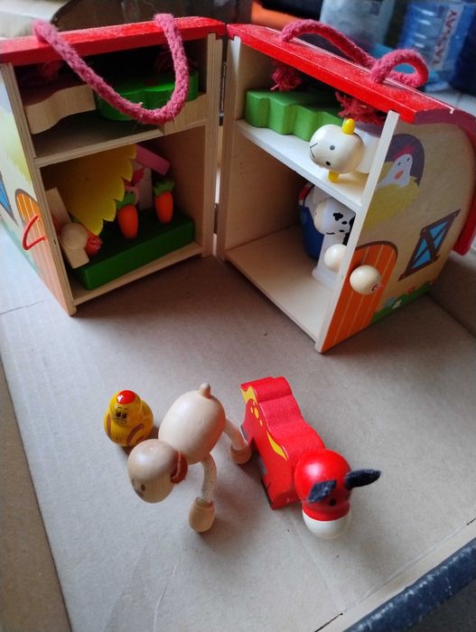 Игрушки фирменные на возраст от 1 до 6