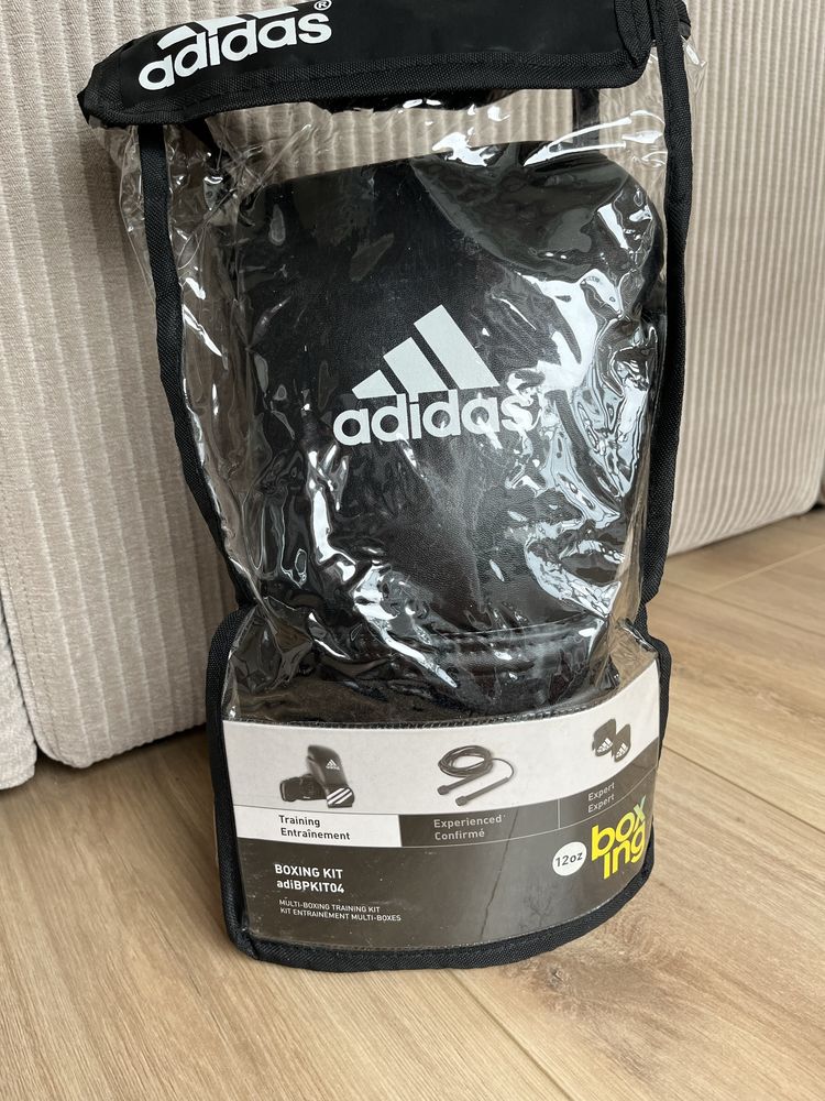 Боксови ръкавици Adidas 12 oz