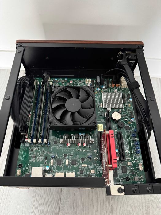 Jonsbo N4/Mini NAS 6TB/Supermicro/Intel Xeon/32GB/