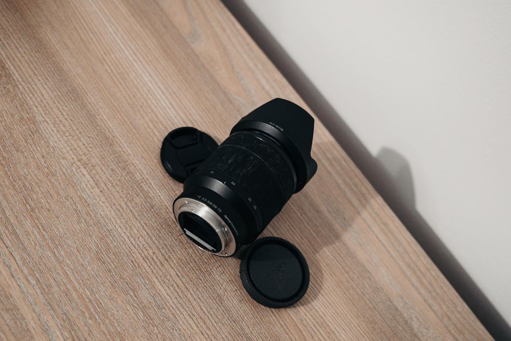 Vând obiectiv Sony 28-70 mm