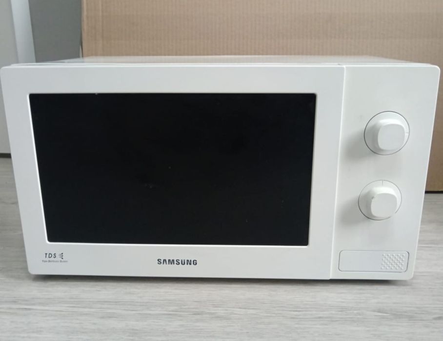 Продам микроволновку Samsung