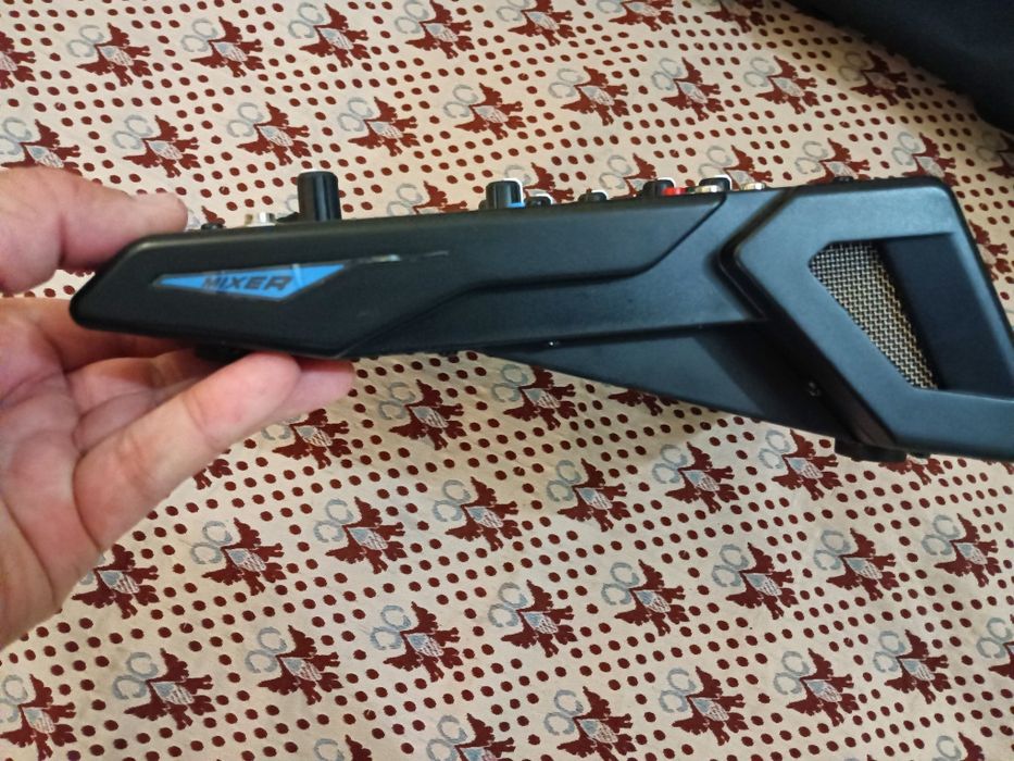 Продавам 4канален пулт