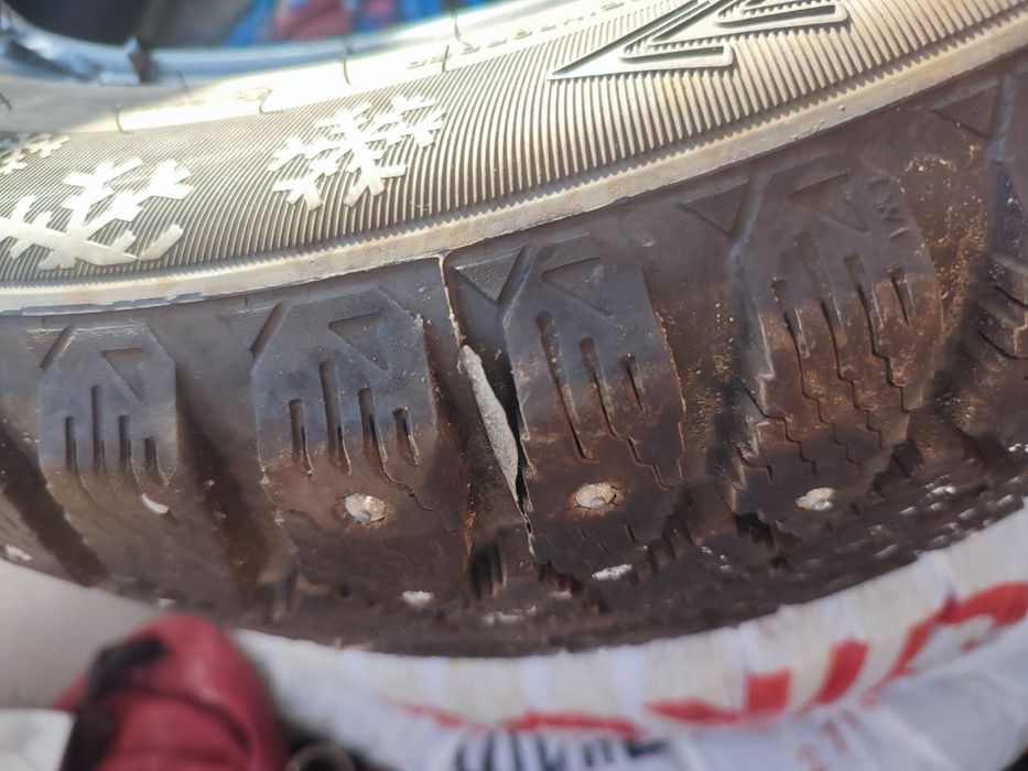 Шины продам  зимний