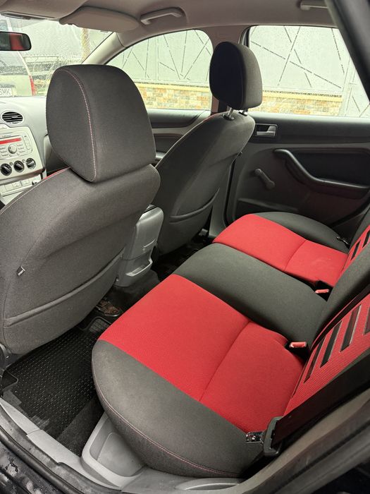 Ford focus 1.6 benzina