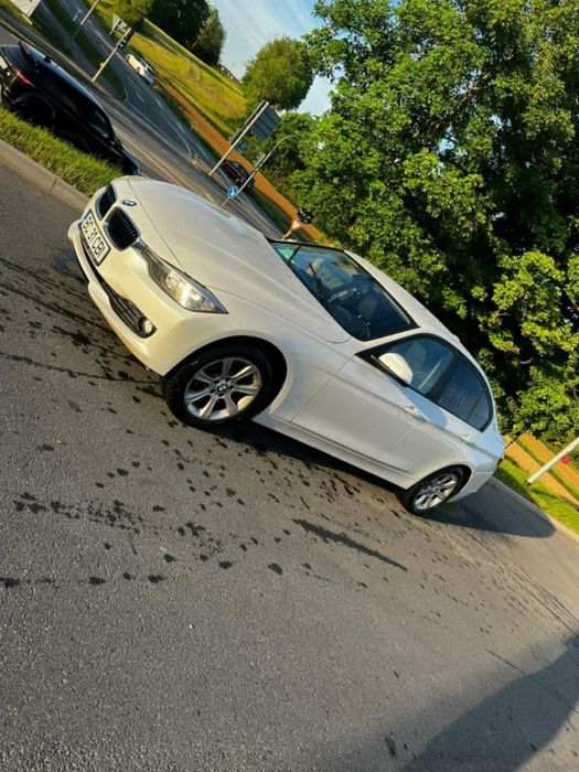 Bmw F30 pret neg